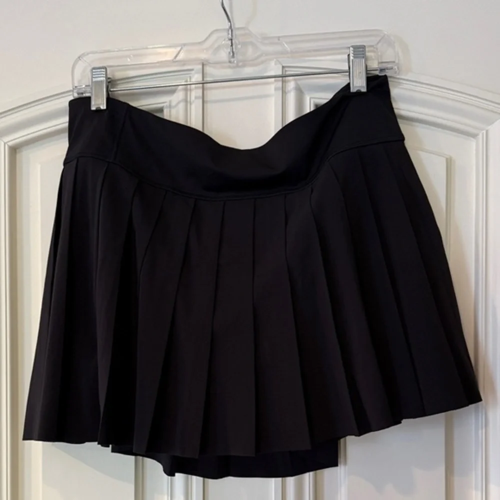 Athleta levitate skort size L